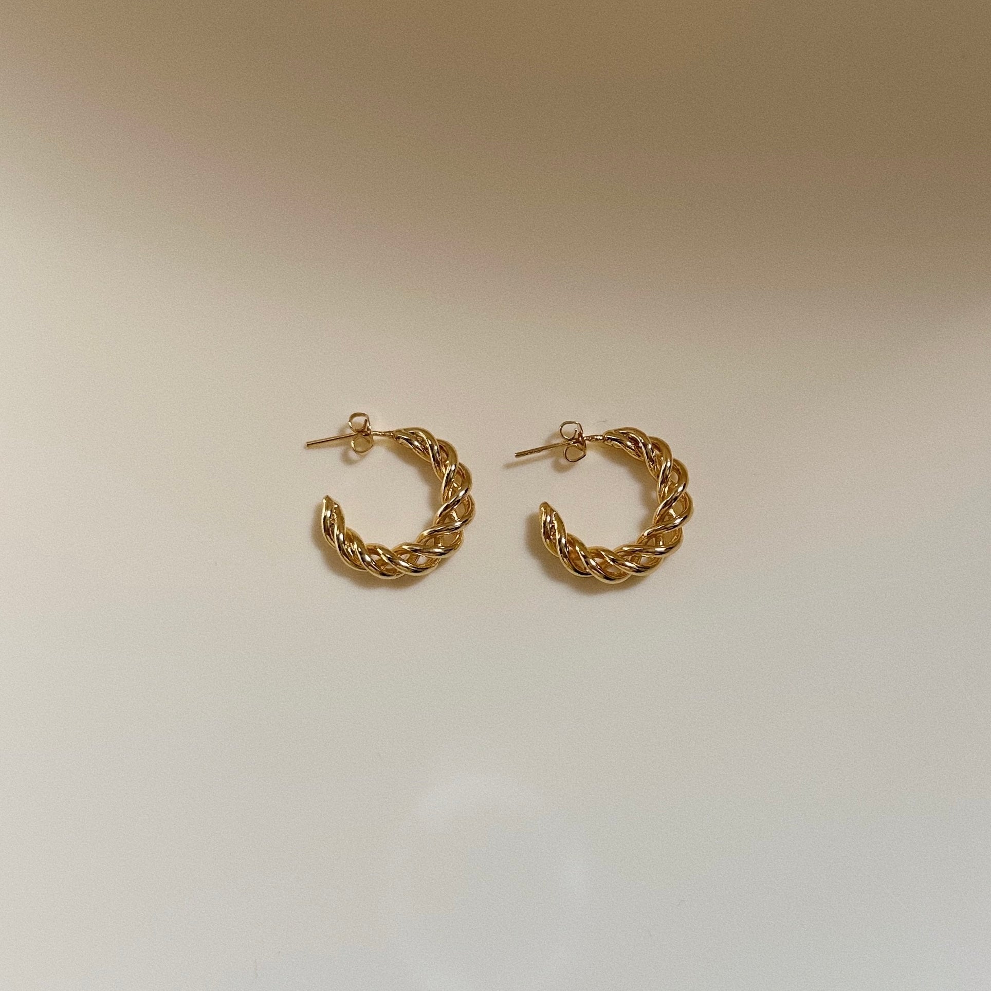 Lea Hoops